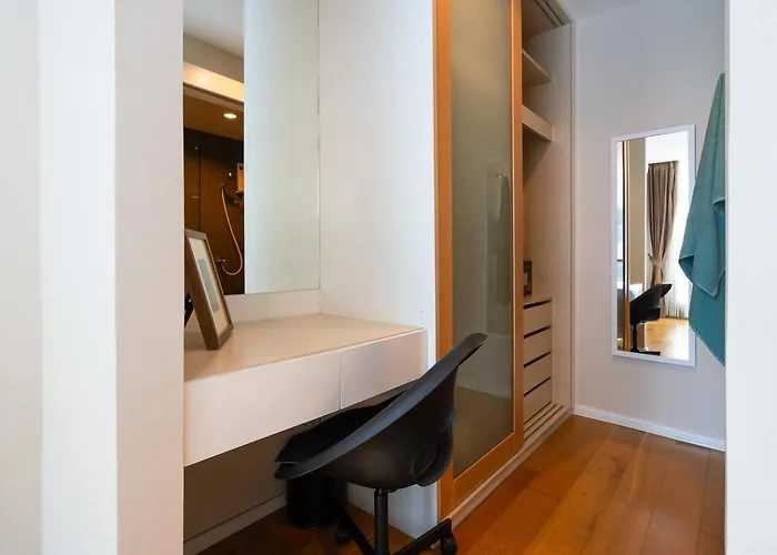 Wander - Ekkamai - Full Kitchen, Balcony, Pool, Gym Apartment Bangkok