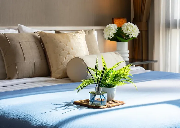Wander - Ekkamai - Full Kitchen, Balcony, Pool, Gym Bangkok