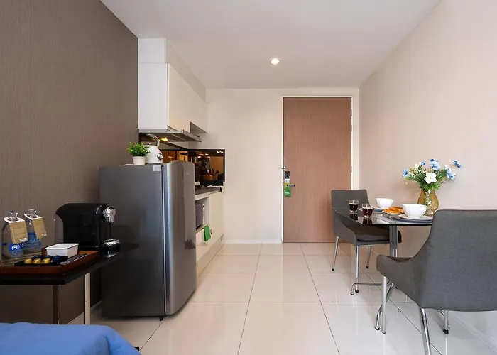 Wander - Ekkamai - Full Kitchen, Balcony, Pool, Gym